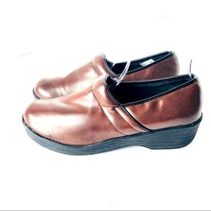 Comfort TStep Leather Platform Slip-On Brown Shoe. Size 10. Classy